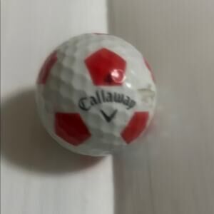 Callaway Red and White Patterned Golf‎ Ball